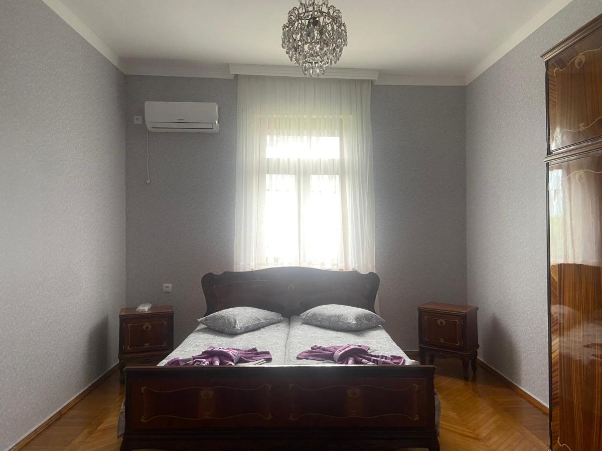 Luka Family Guest House Batumi Exterior photo